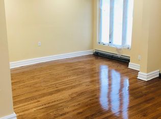 96 N Bergen Pl, Freeport, NY 11520