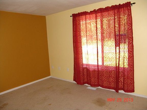 3rd image of 1451 NE Munson Blvd
