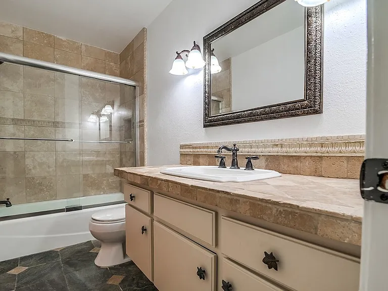 929 Darlene Ct — Photo 35