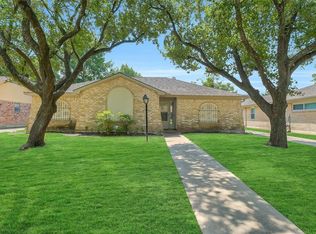 11715 Brighton Ln, Meadows Place, TX 77477