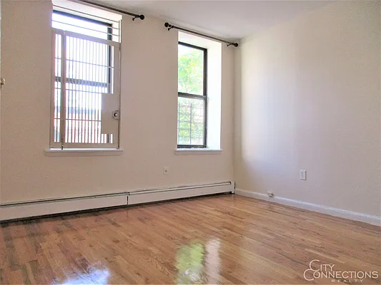 Rented by City Connections Realty | media 24