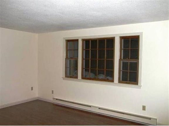 4th image of 15A Deerwood Dr