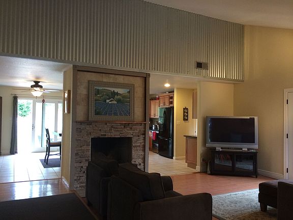 3rd image of 3558 White Cliff Cir