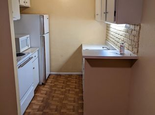 1601 Pennsylvania St NE #W-6, Albuquerque, NM 87110