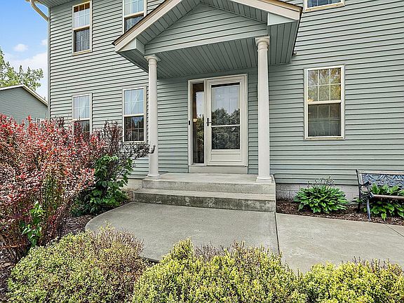 3rd image of 702 Northstar Dr