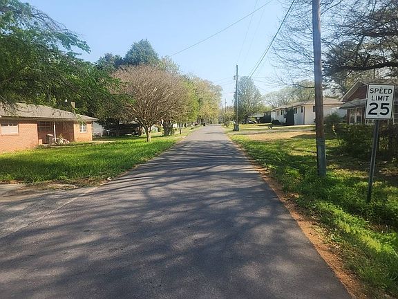 4th image of 1328 Ferro Ave
