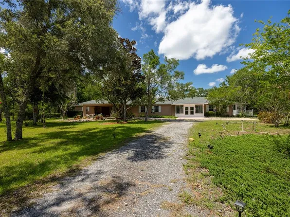 11751 SE 16th Ln, Morriston, FL 32668