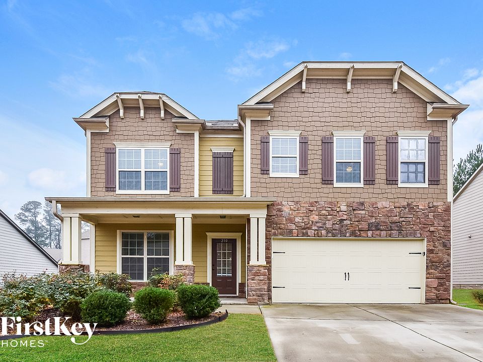 1st image of 210 Silverwood Dr