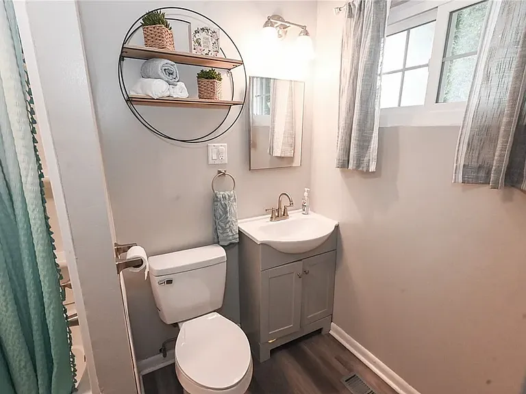 635 Yacavona St — Photo 19