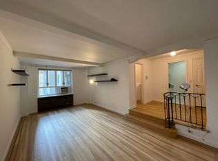 200 W 20th St APT 402, New York, NY 10011
