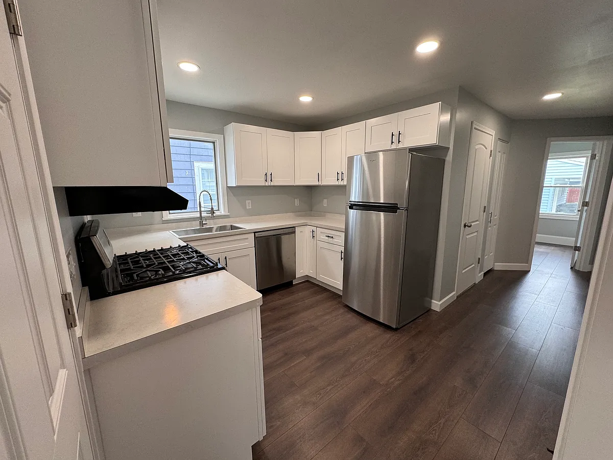 Building Photo - 388 Wabash Ave #2