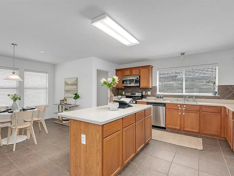 9308 Liberty Crossing Dr — Photo 10