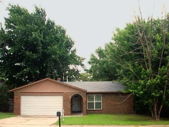 1645 S 6th St, Broken Arrow, OK 74012