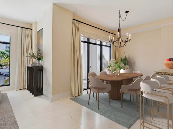 200 E Palmetto Park Road #10, Boca Raton, FL 33432