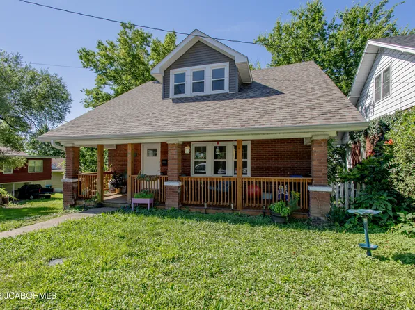 1631 W McCarty St, Jefferson City, MO 65109