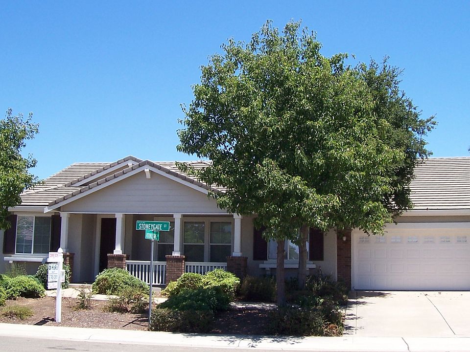 1st image of 607 Stoneygate Dr