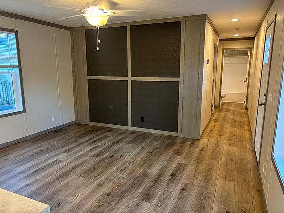 2nd image of 9987 Joan Cir #177
