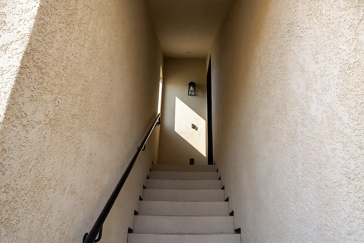 3 bed, 1200 sqft, $3,500 — Photo 2