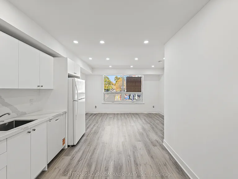 1305 Saint Clair Ave W #1-4 — Photo 4