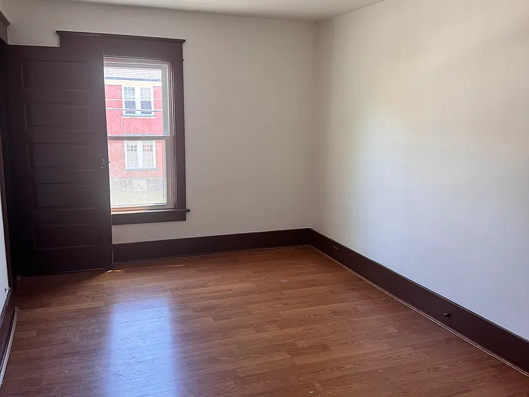 704 Raspberry St — Photo 12