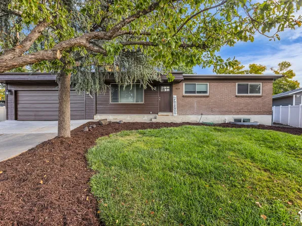4633 S Tina Way, Salt Lake City, UT 84107