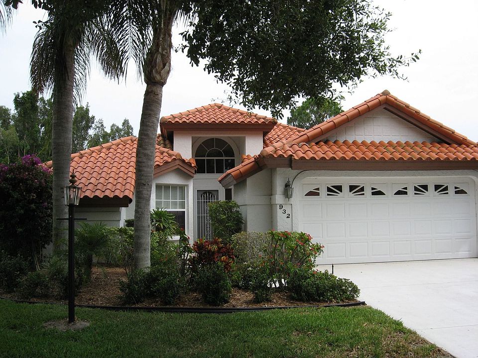 1st image of 932 Harbor Town Dr
