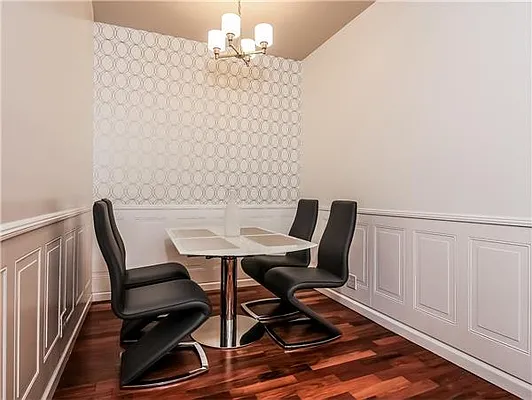 Sold by Avenue Sotheby's International Realty | media 12