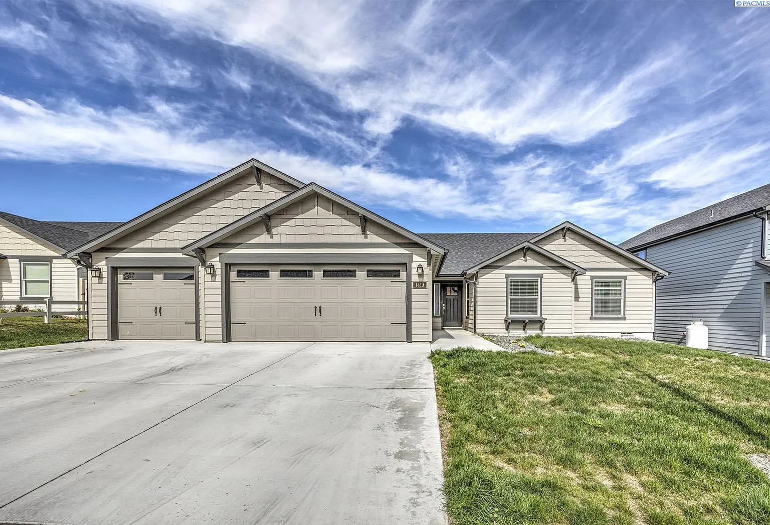 1419 SW Kelandren Dr photo 1