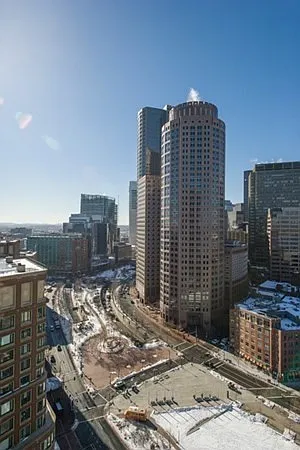 65 E India Row #26F — Photo 30