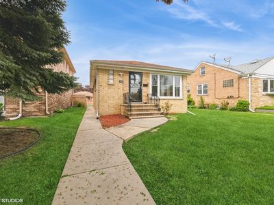 8128 N Odell Ave, Niles, IL, 60714