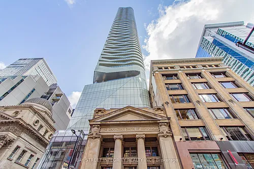 197 Yonge St Photo 1