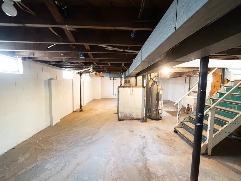 12105 Evergreen Ave — Photo 31