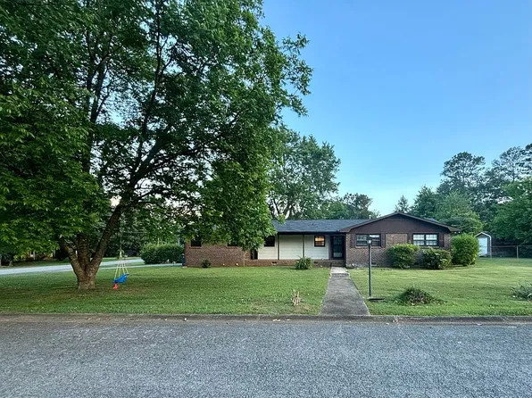 3932 Bramble Rd, Anniston, AL 36207