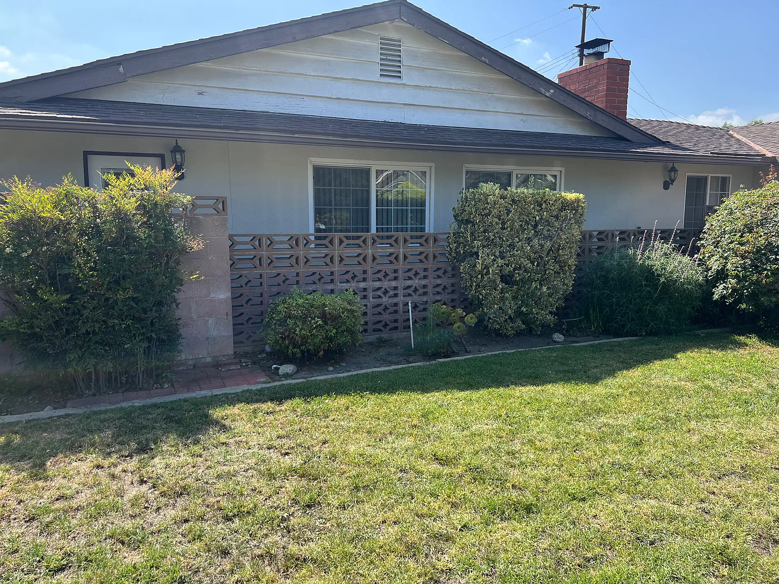 3 bed, 1550 sqft, $3,350 — Photo 2