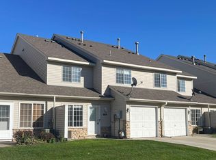 869 Swaps Dr, Shakopee, MN 55379