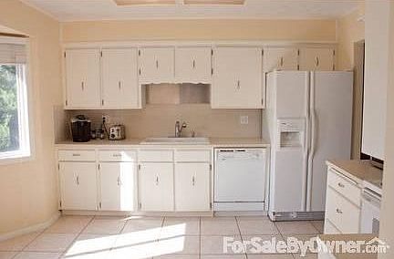 2nd image of 803 Leprechaun Ln