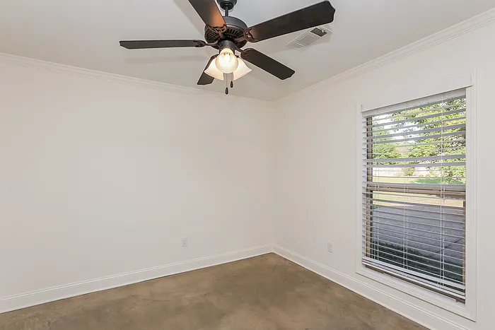 170 Harvey Cir — Photo 9