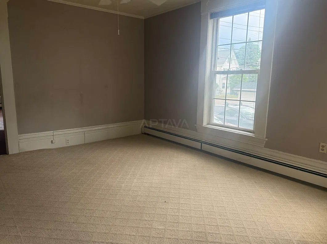 2 bed, $2,500 — Photo 4