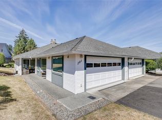 330 Dogwood St #201, Parksville, BC V9P 1P7