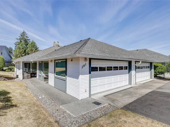 330 Dogwood St #201, Parksville, BC V9P 1P7