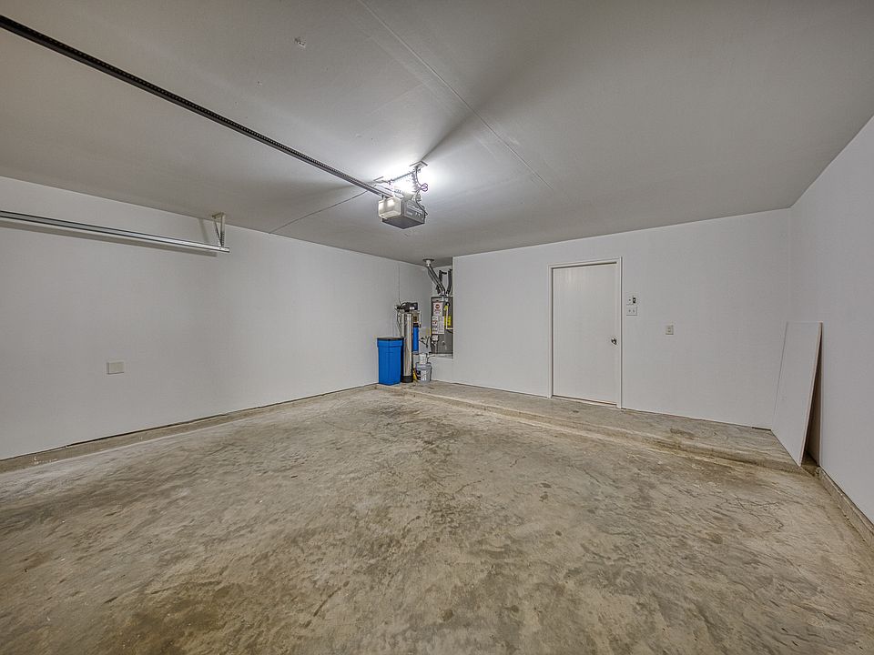 2 Car Garage