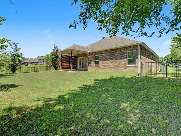 12237 Richardson Rd, Farmington, AR 72730