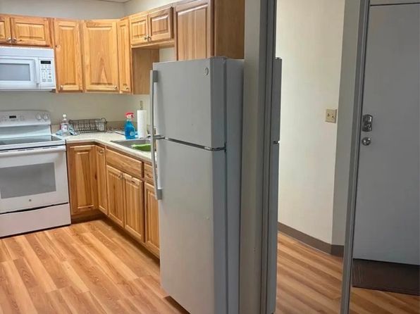 530 1st Ave APT 2