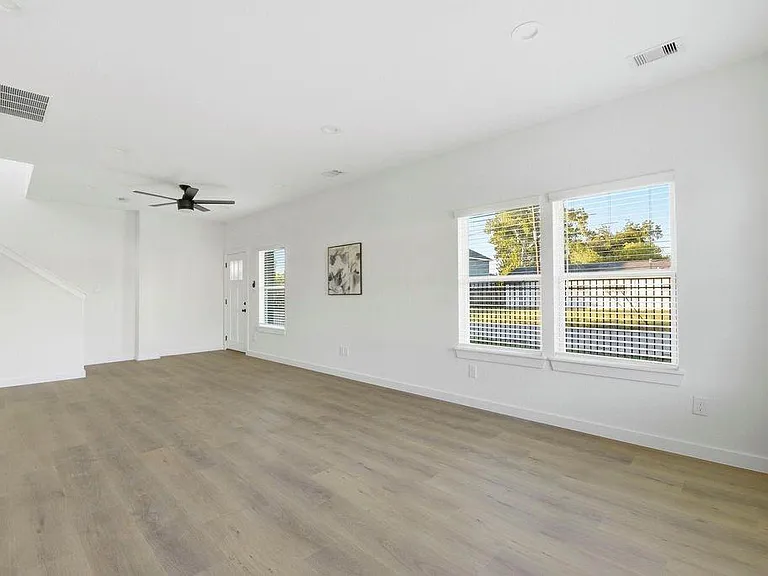 6417 Eastland St #A — Photo 28