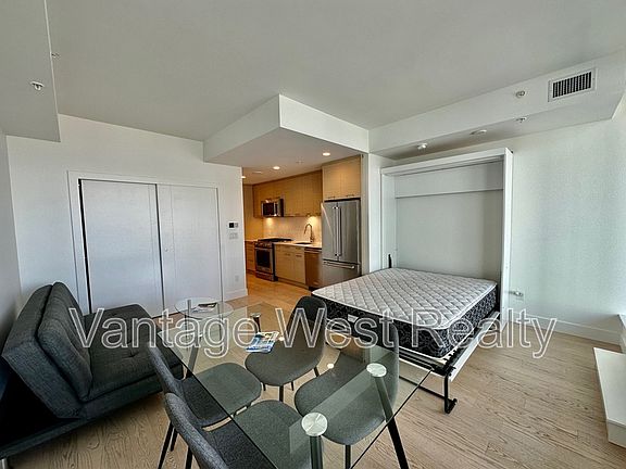 3rd image of 1191 Sunset Dr #603