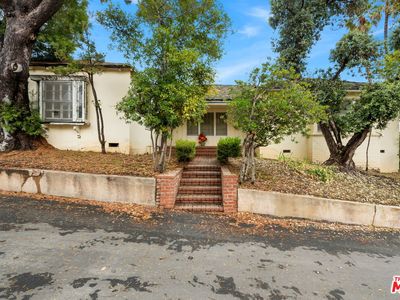 126 N Carmelina Ave, Los Angeles, CA, 90049