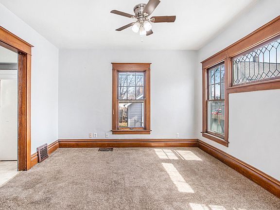 5th image of 65 Highland Ave