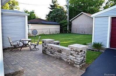 4th image of 1538 Cypress St