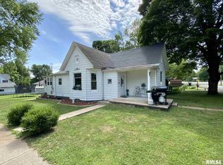 210 E Virginia Rd, Arenzville, IL 62611