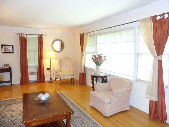 4th image of 49 Lispenard Ave